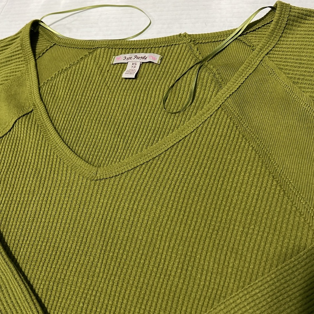 NWT Free People Santa Clara Thermal Long Sleeve Top Ferngully Green XS - Picture 5 of 8